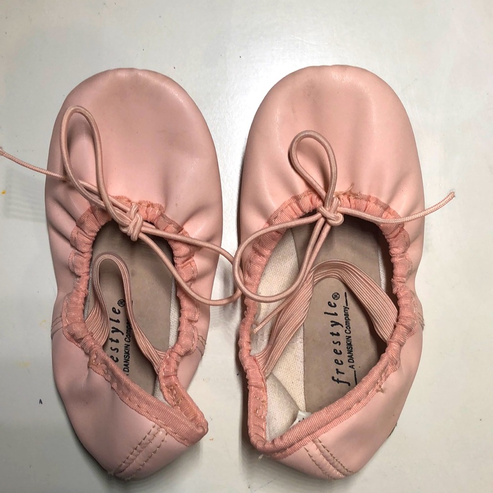 Girls’ Pink Ballet Slippers